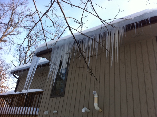 Large Icicles on house RTD Ice Dam Removal